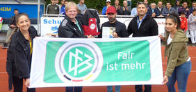 Fair Play (v.l): Erhard Mayer (Staffelleiter), Andreas Can und Sabo Can (1.Vorsitzende Aramäer Leimen). Foto: bfv